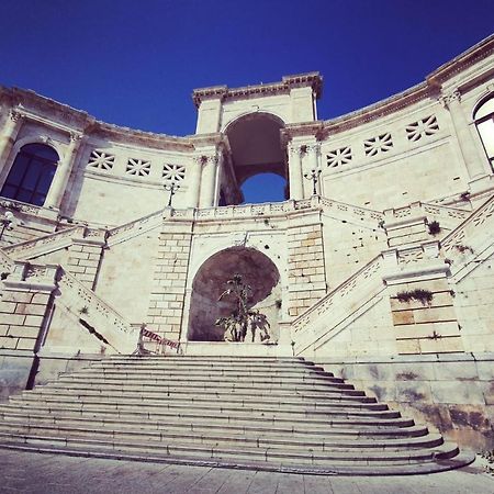 Apartment Vsg25 Nel Centro Di Cagliari Eksteriør billede
