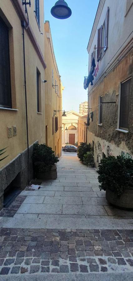 Apartment Vsg25 Nel Centro Di Cagliari Eksteriør billede