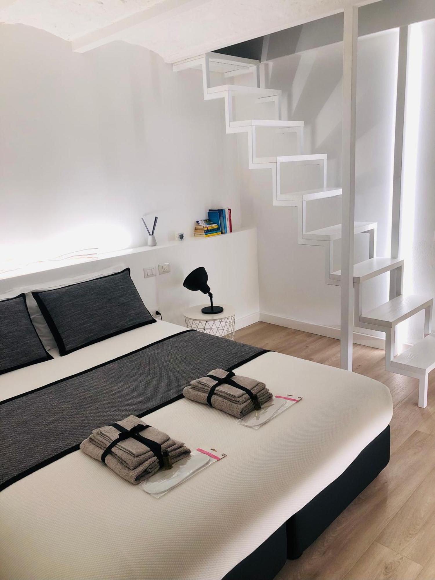 Apartment Vsg25 Nel Centro Di Cagliari Eksteriør billede